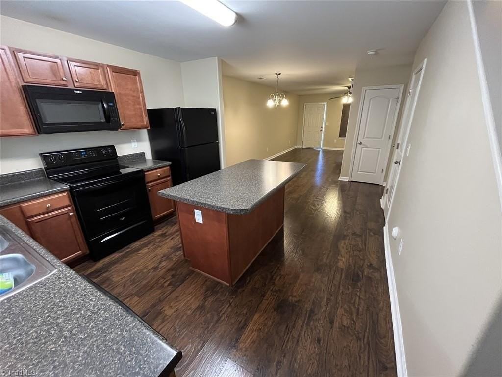 4315 Bastille Dr - Photo 6 of 13