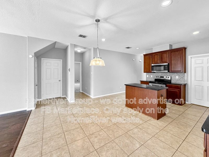 13336 Roadster Drive