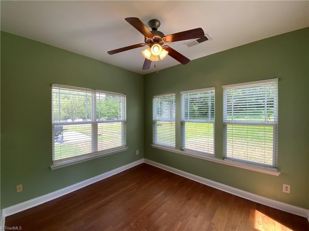 115 N Field Dr - Photo 7 of 28