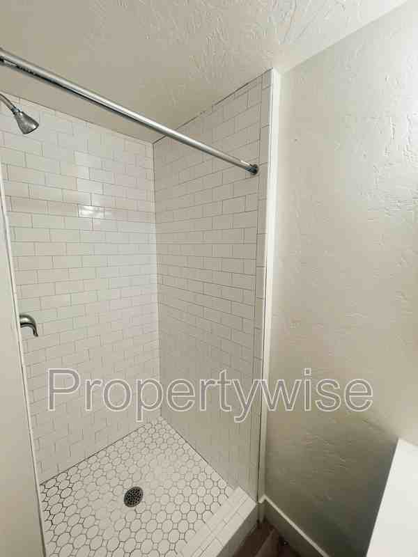 759 E Scott Ave - Photo 5 of 11