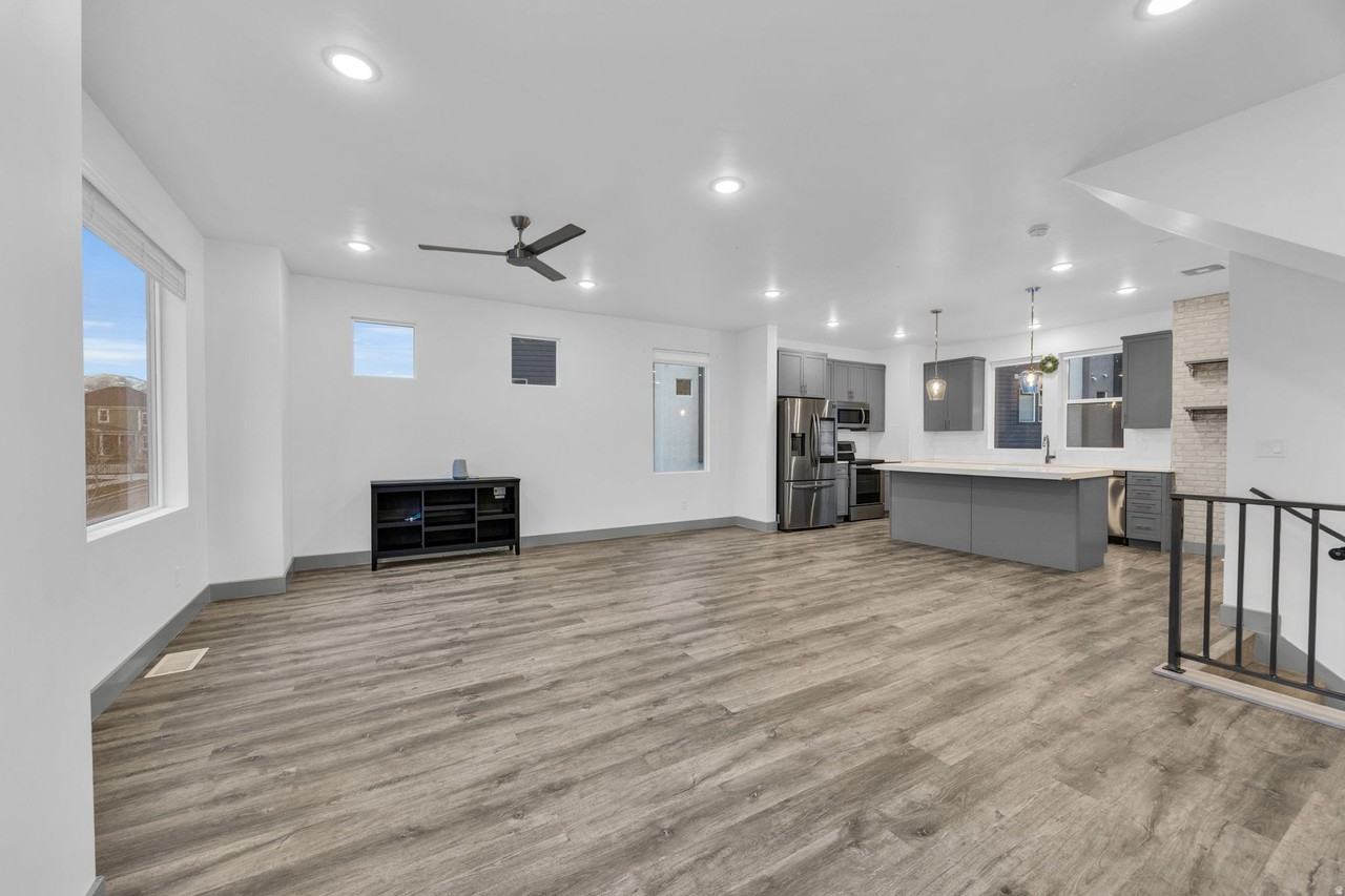 6356 W Birch Run Rd - Photo 4 of 21