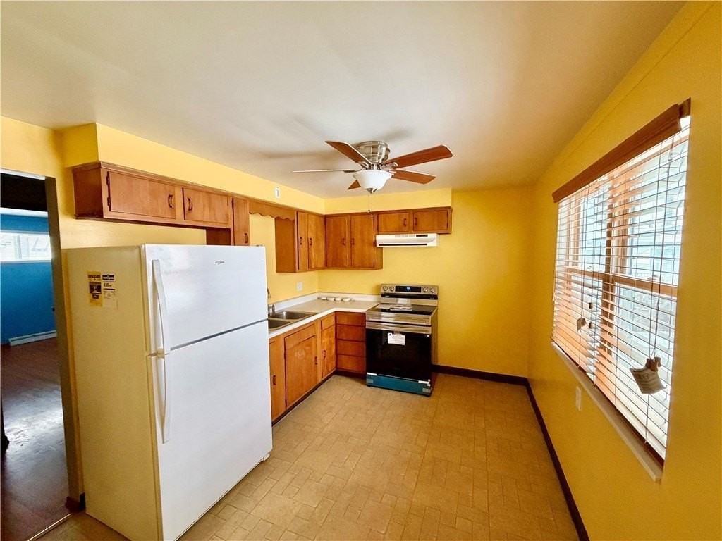 22 Lemon St - Photo 4 of 10