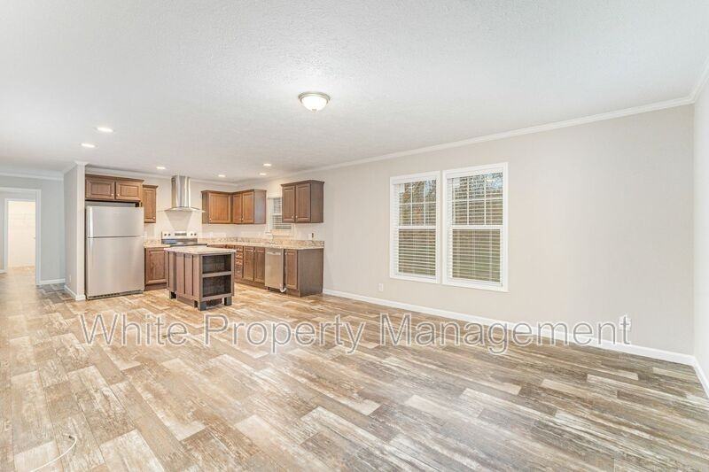 1335 Oak Breeze Dr - Photo 3 of 24