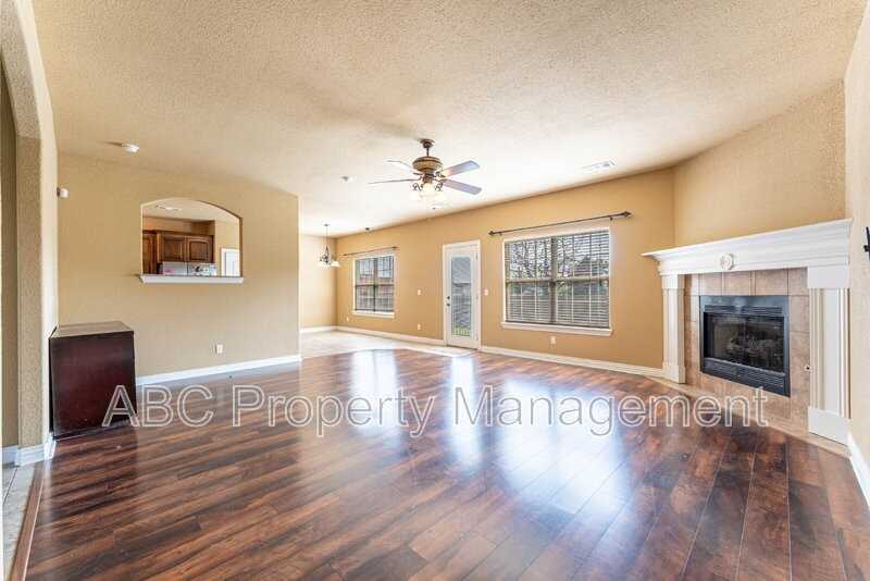126 South Angus Lane - Photo 2 of 24