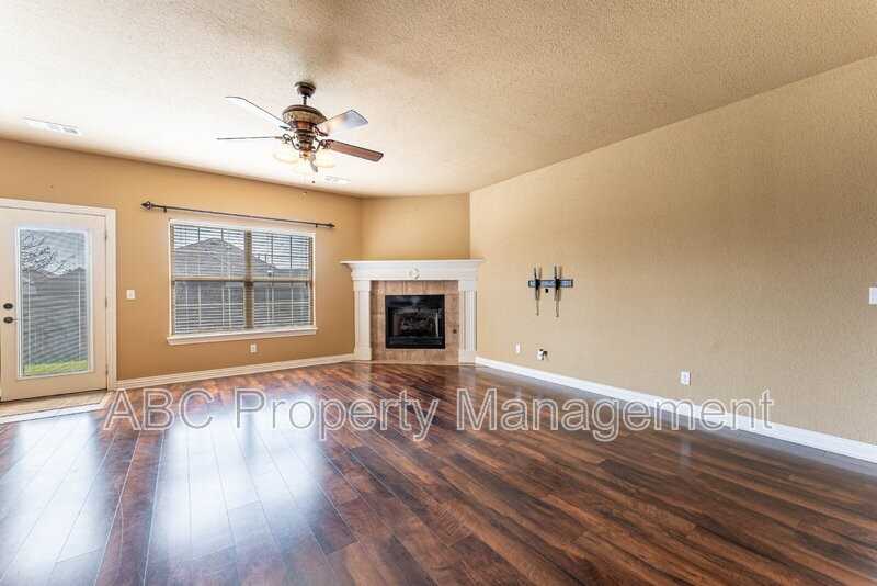 126 South Angus Lane - Photo 3 of 24