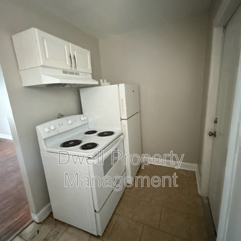 2241 Woodward Ave - Photo 2 of 5