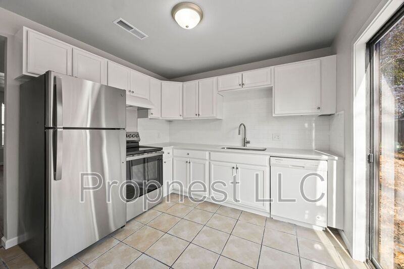 2748 N Barcelona Ave - Photo 2 of 10