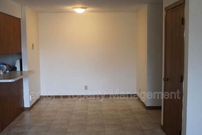 1516 Warren Street #204 - Photo 3 of 9