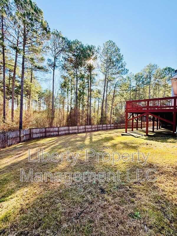 48 Commonwealth Ct - Photo 5 of 23