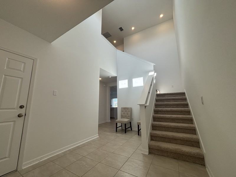 16842 Fiesta Dr - Photo 3 of 15