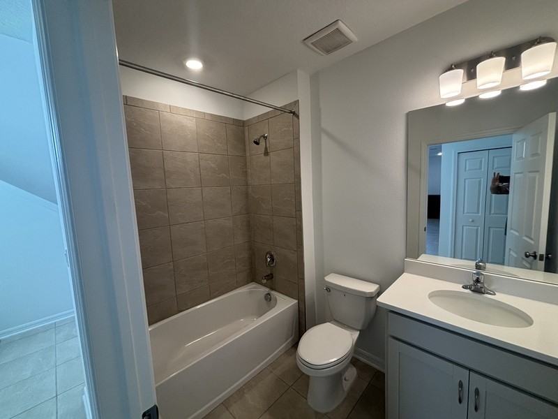 16842 Fiesta Dr - Photo 4 of 15