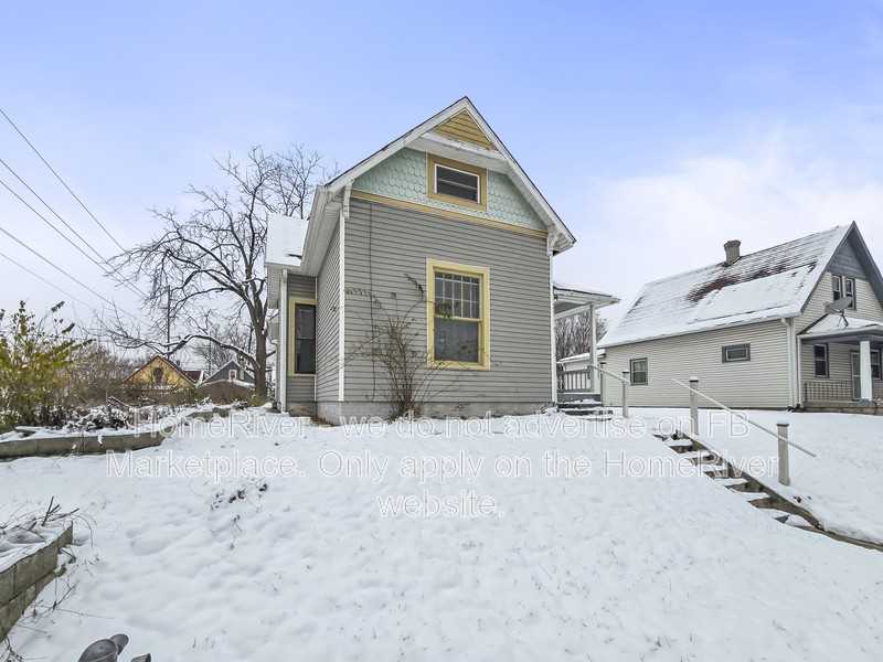 1658 S Delaware St - Photo 6 of 23