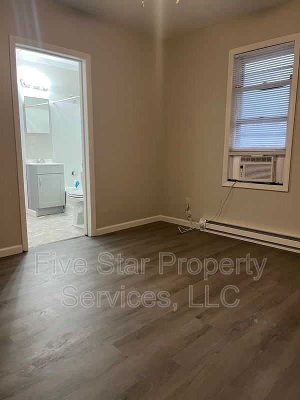 831 S 14th St - Photo 6 of 7