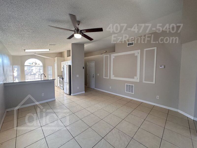 1846 Spruce Ridge Dr - Photo 4 of 21