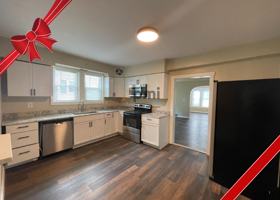 featured image of 1204 Manhattan Street