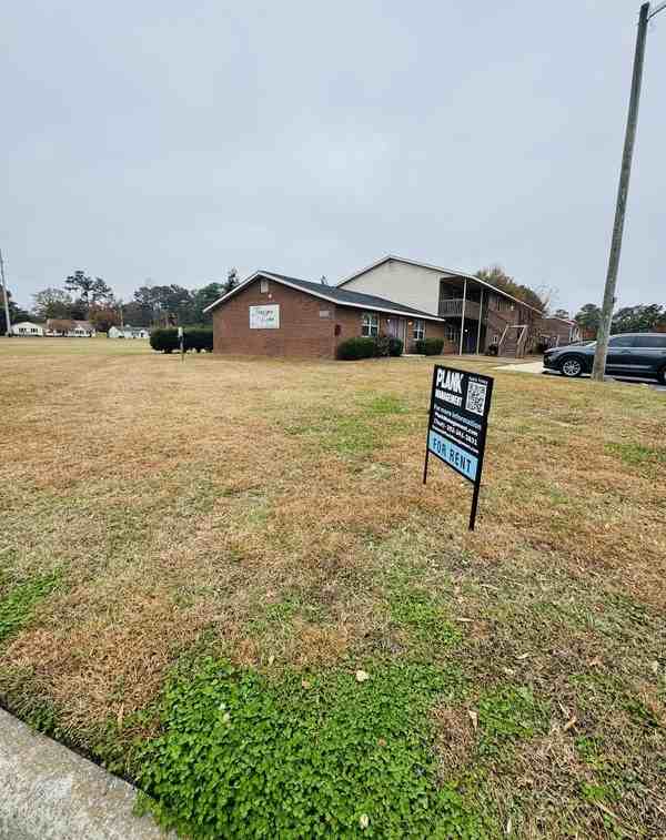 3033 Adams Blvd - Photo 2 of 13