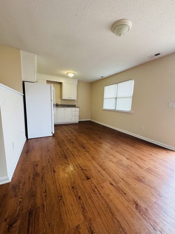 3033 Adams Blvd - Photo 4 of 13