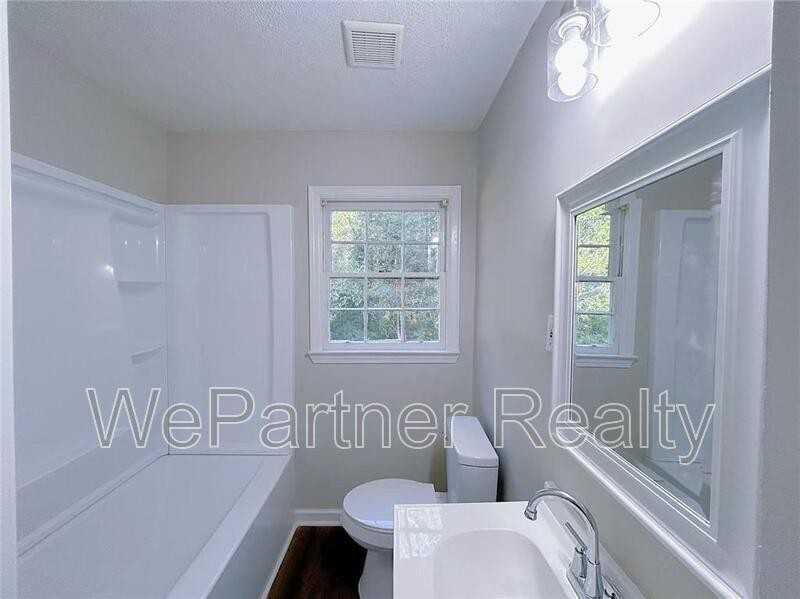 2126 Ivydale St - Photo 6 of 12