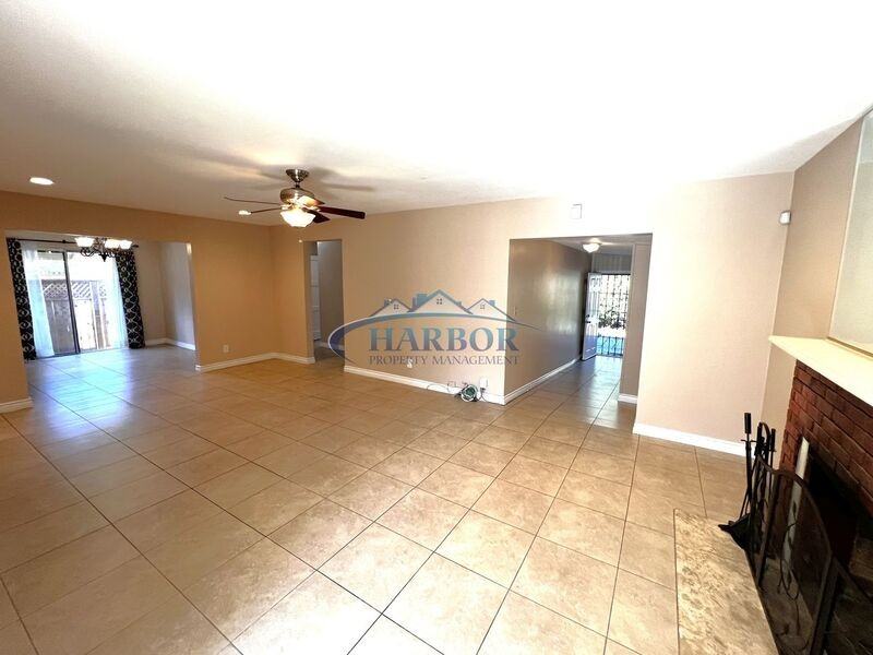 227 W Cummings St - Photo 4 of 24