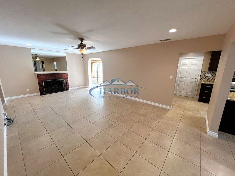 227 W Cummings St - Photo 5 of 24