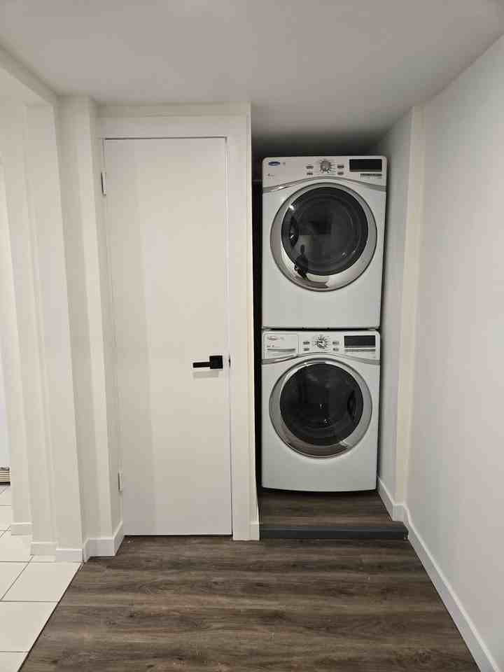 Ellins Ave - Photo 5 of 10