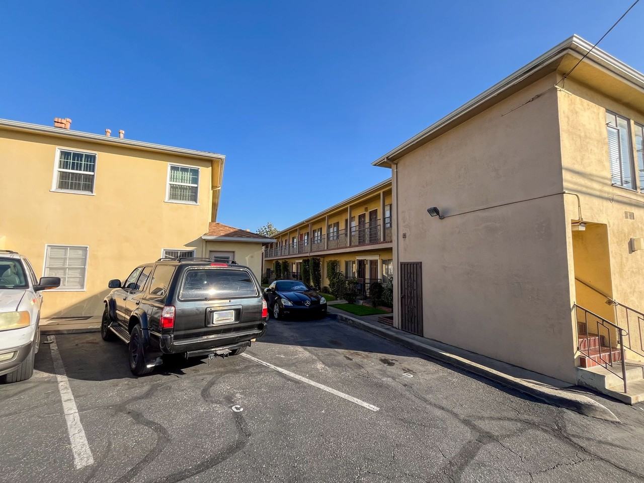 5919-5925 Crenshaw Blvd - Photo 4 of 5