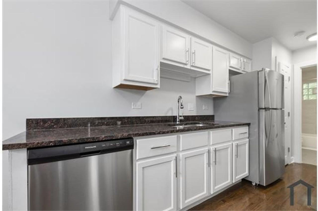 7635 S. Coles Avenue - Photo 2 of 10