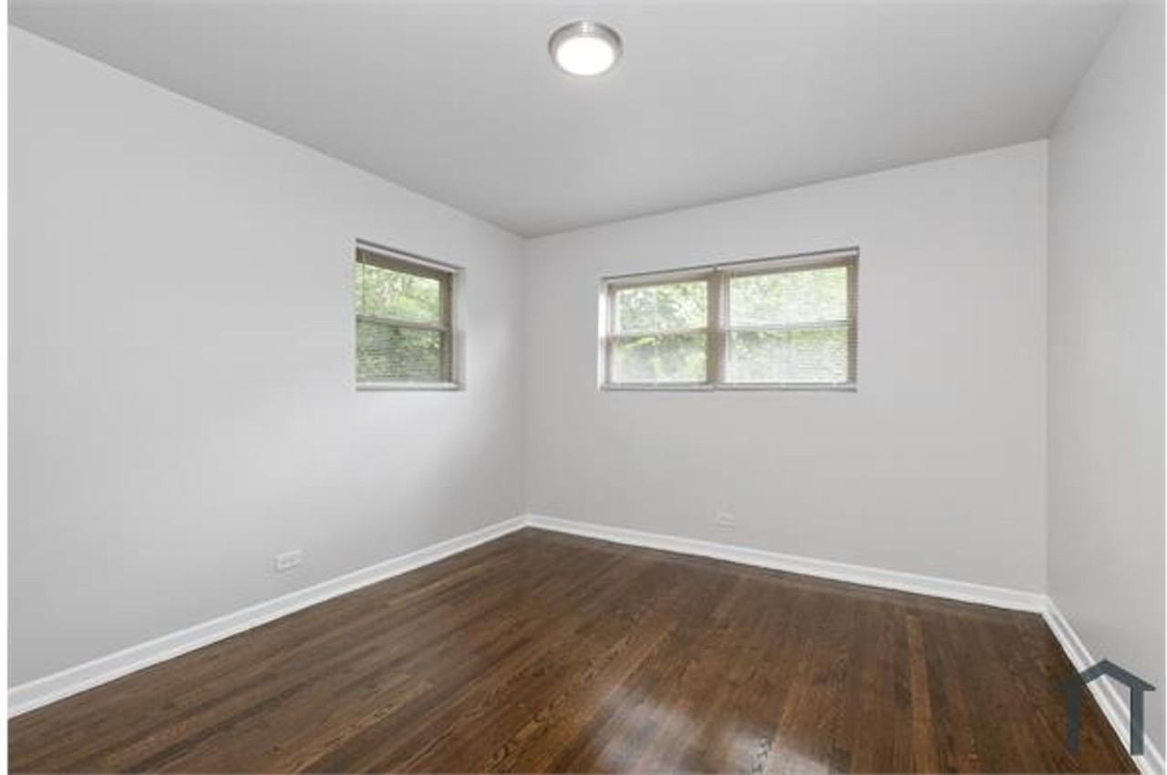 7635 S. Coles Avenue - Photo 5 of 10