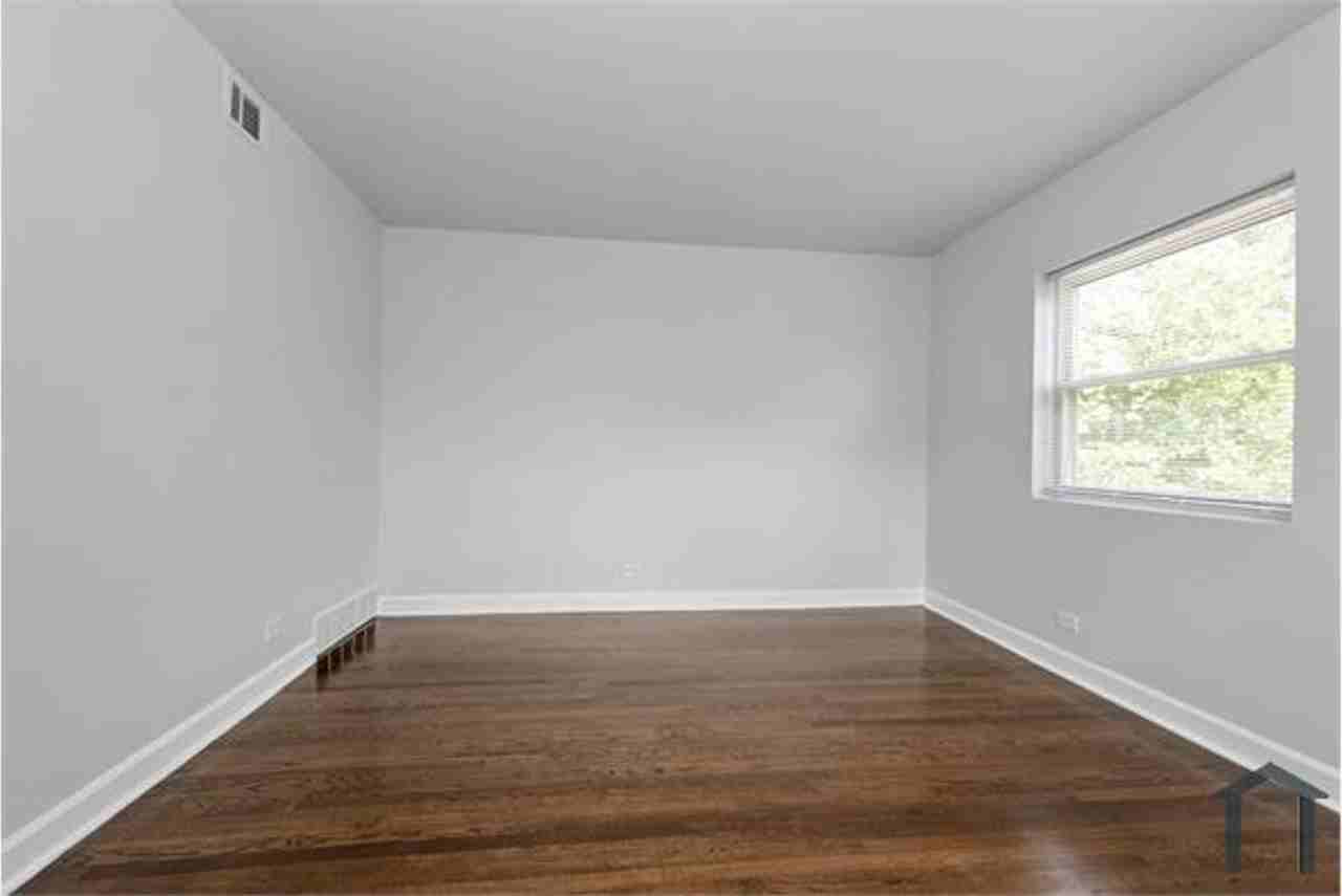 7635 S. Coles Avenue - Photo 7 of 10