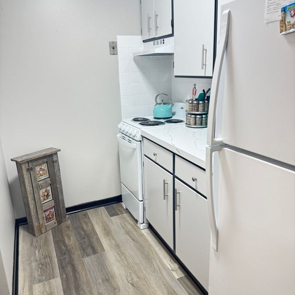 Altoona Terrace - Photo 2 of 9