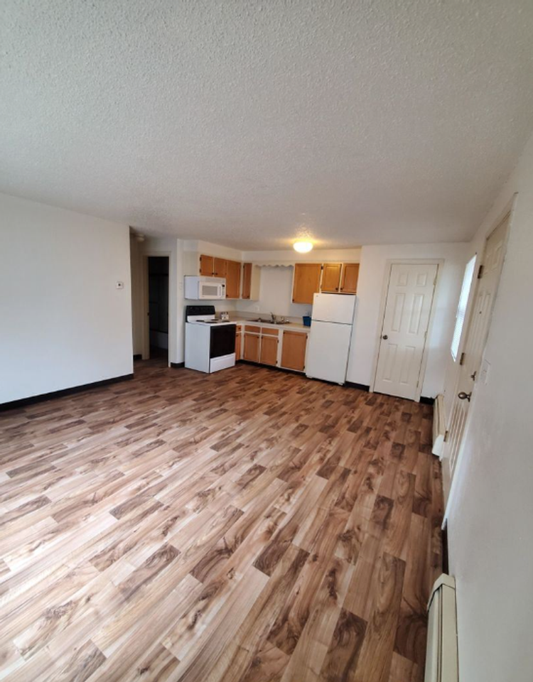 295a - Photo 5 of 14