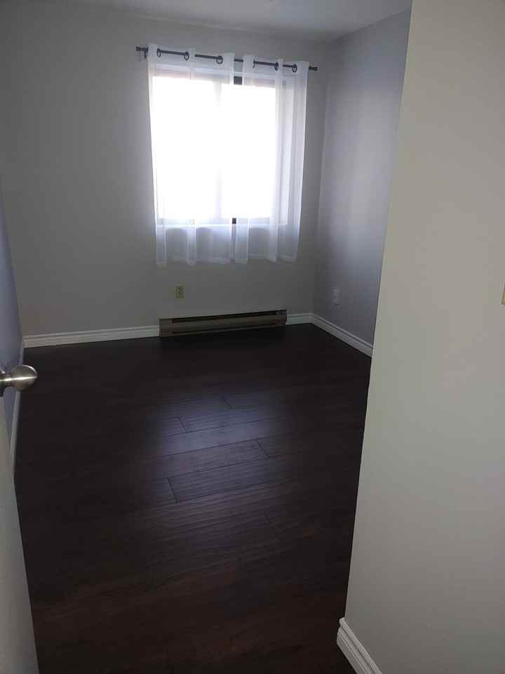 723 Tecumseh Road East #201 - Photo 2 of 7