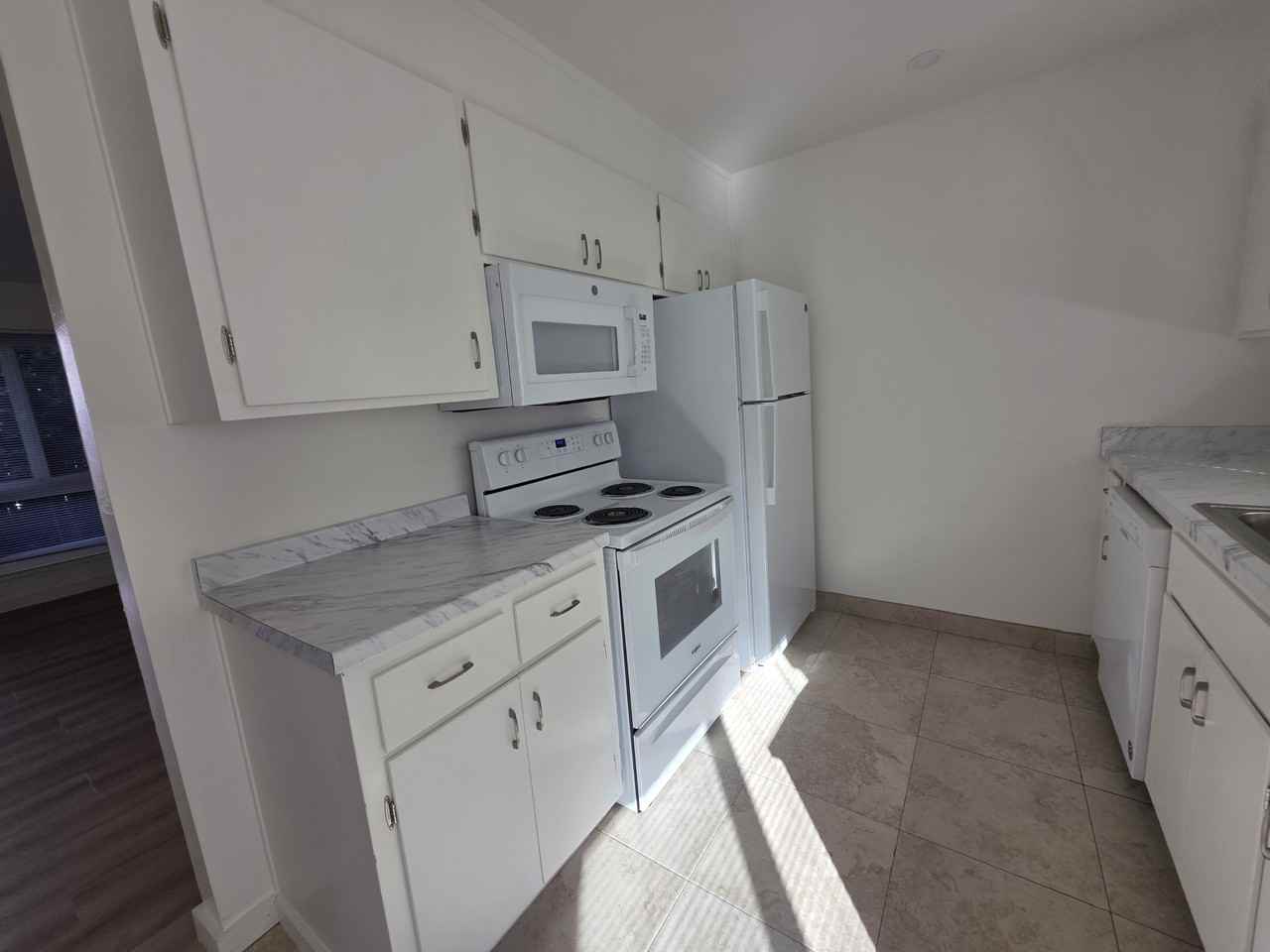 2301 Carlmont Drive - Photo 3 of 15