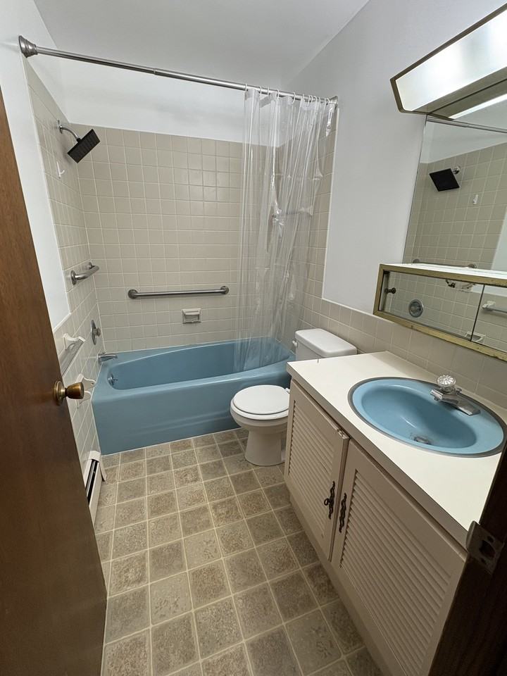 624 Garrison Rd., Apt-A - Photo 5 of 12