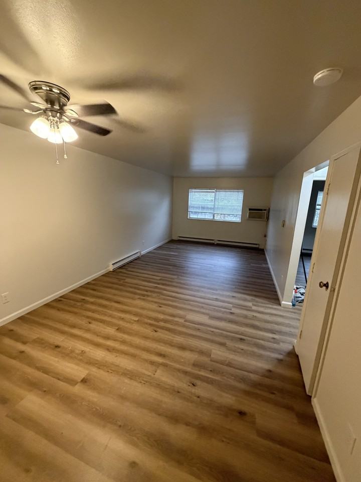 743 Old Harshman Road - Photo 4 of 50