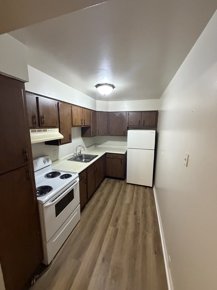 743 Old Harshman Road - Photo 3 of 50