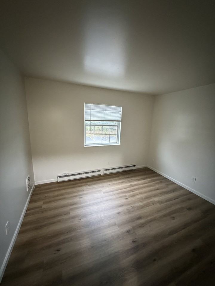 743 Old Harshman Road - Photo 7 of 50