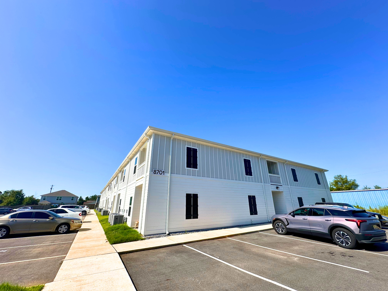 Palmetto Place Apartment - Photo 3 of 40