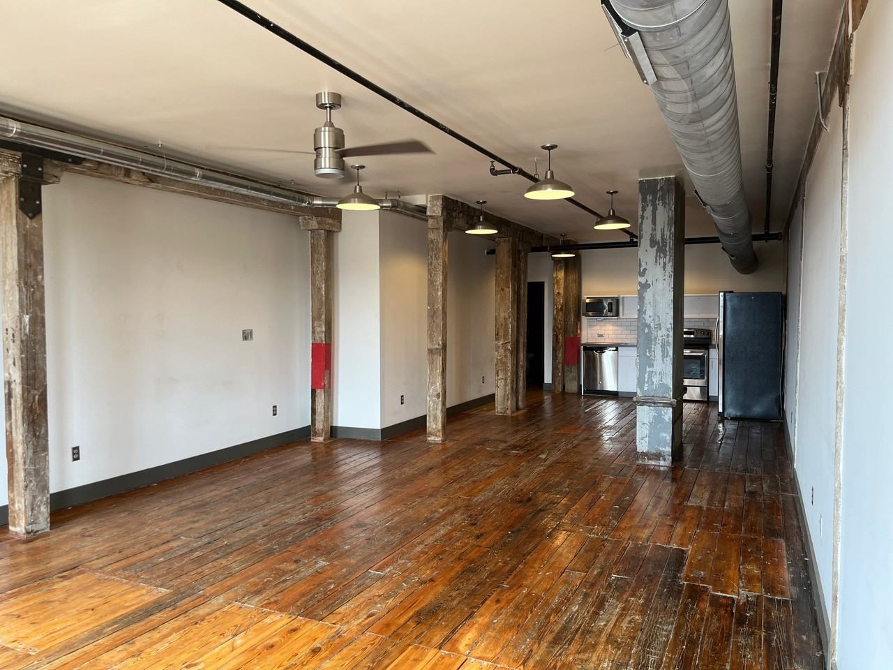 222 North Central Street - Photo 5 of 47