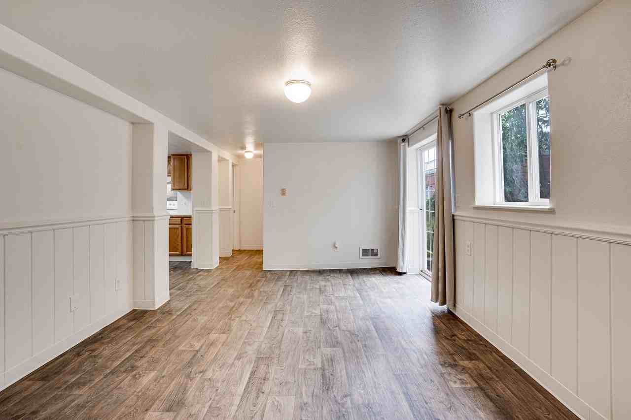 3221210 - Photo 7 of 26