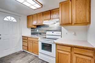 3221210 - Photo 1 of 1