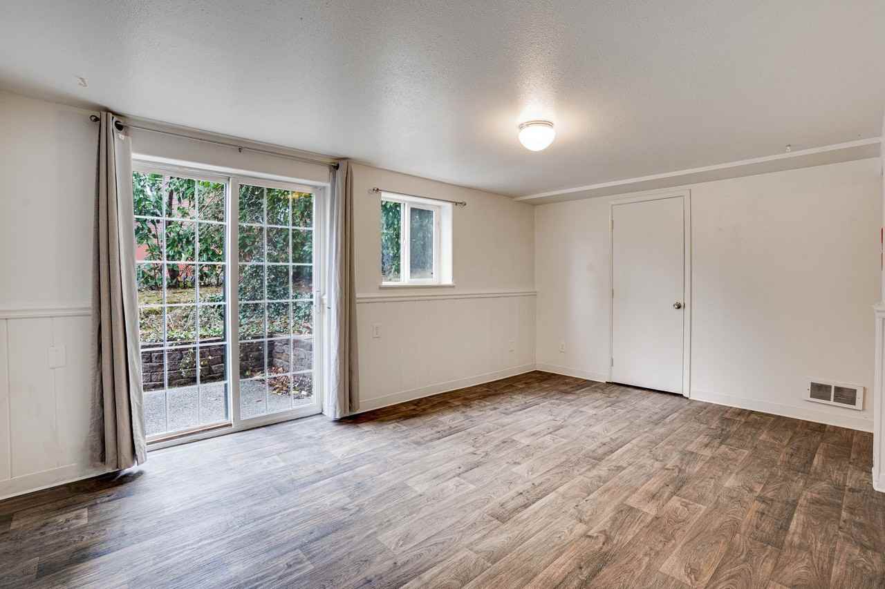 3221210 - Photo 5 of 28