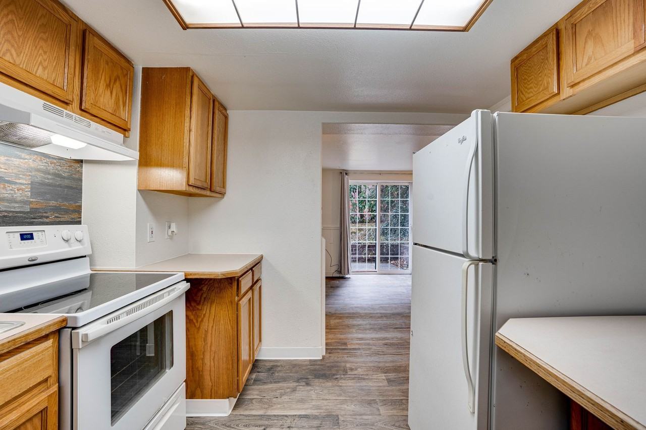 3221210 - Photo 5 of 26