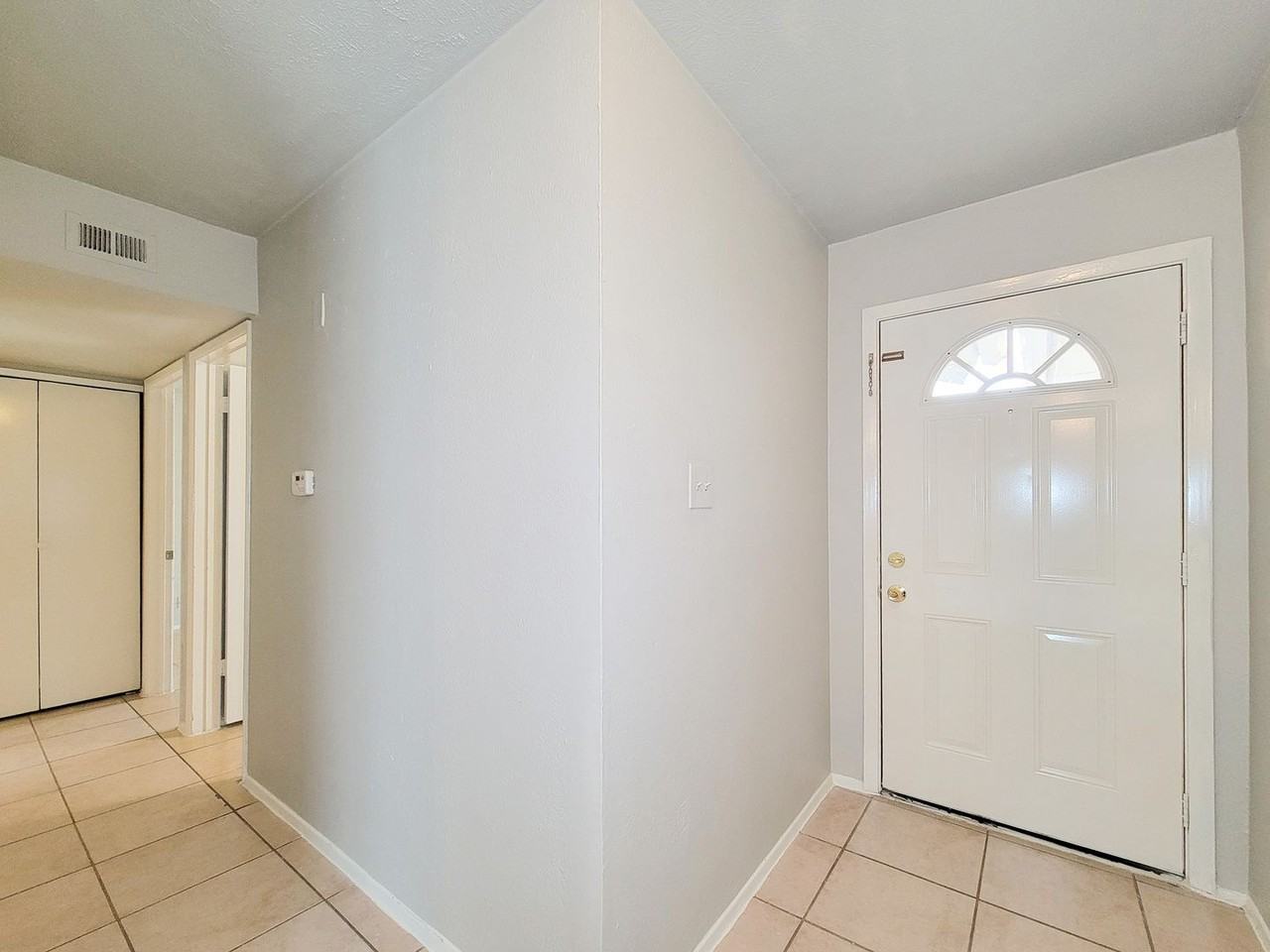 24202 Four Sixes Lane - Photo 3 of 35