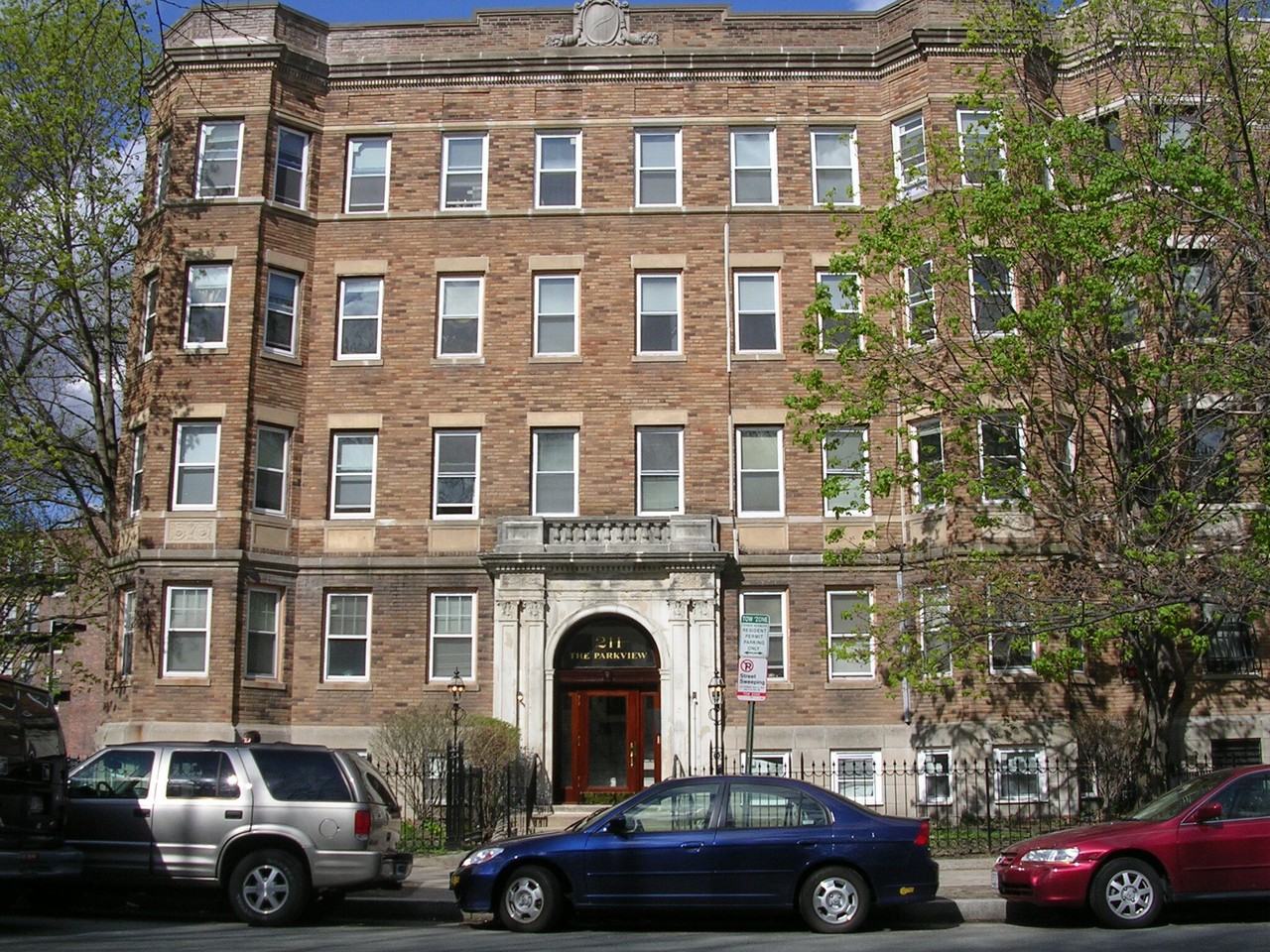 211 Park Drive - Photo 2 of 5