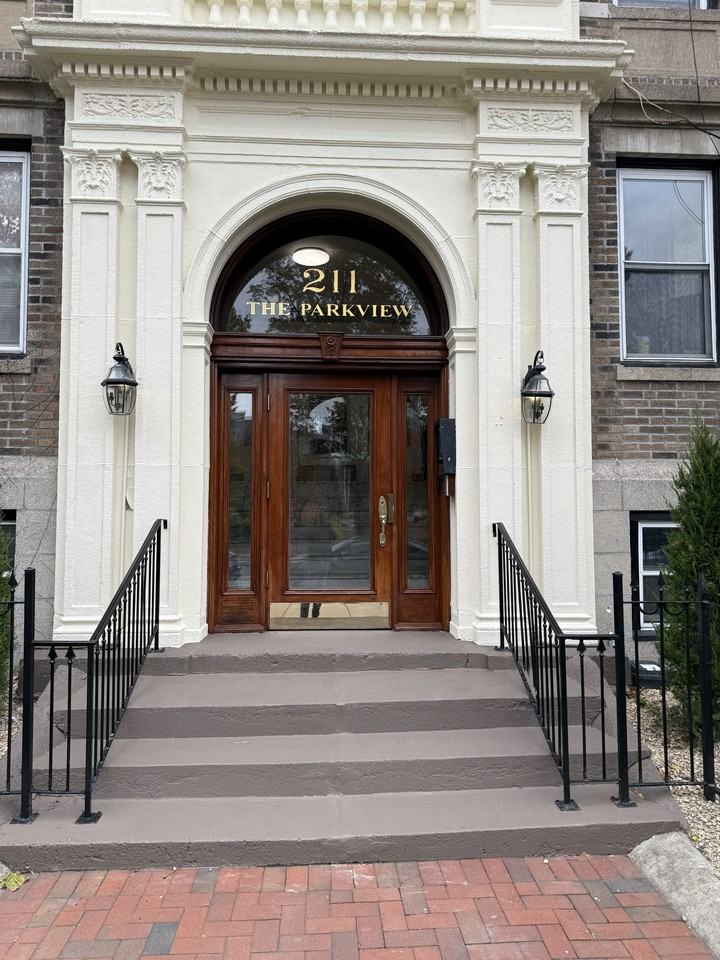 211 Park Drive - Photo 3 of 5