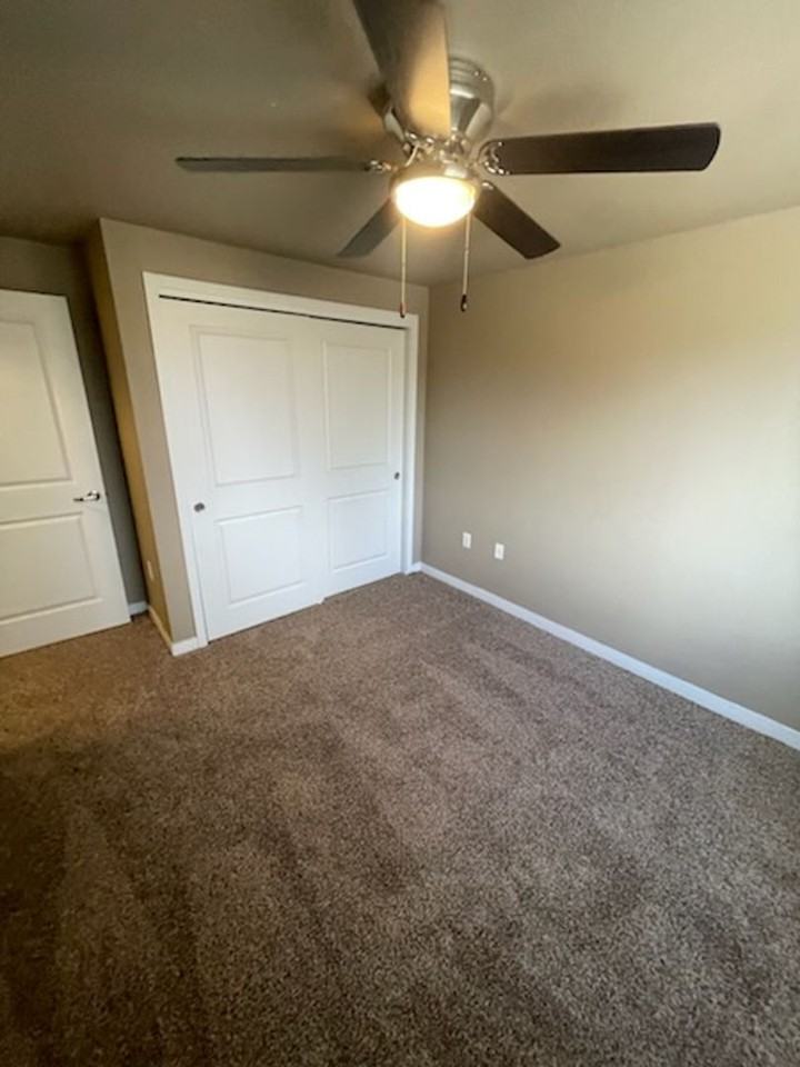 CANTERBURY APARTMENTS - Photo 7 of 8