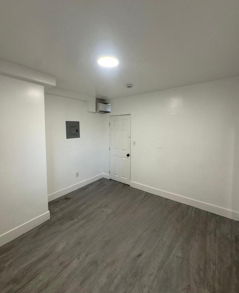 50-60 NW 71 ST LLC - Photo 7 of 9