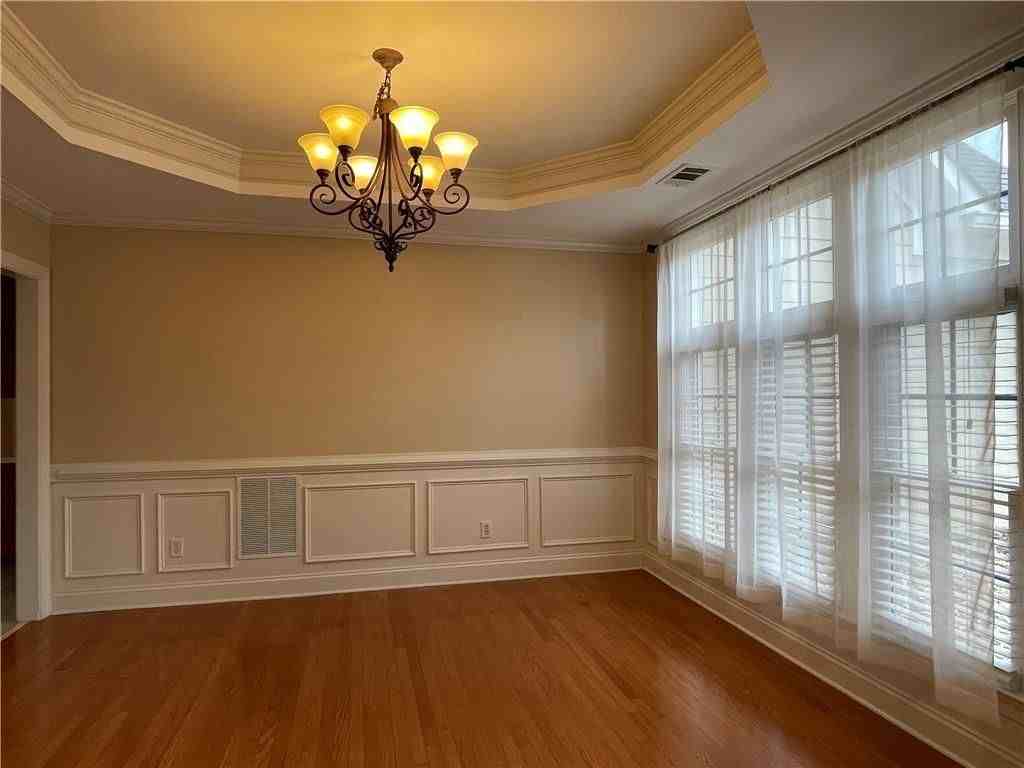 245 Gladeside Pth - Photo 4 of 24