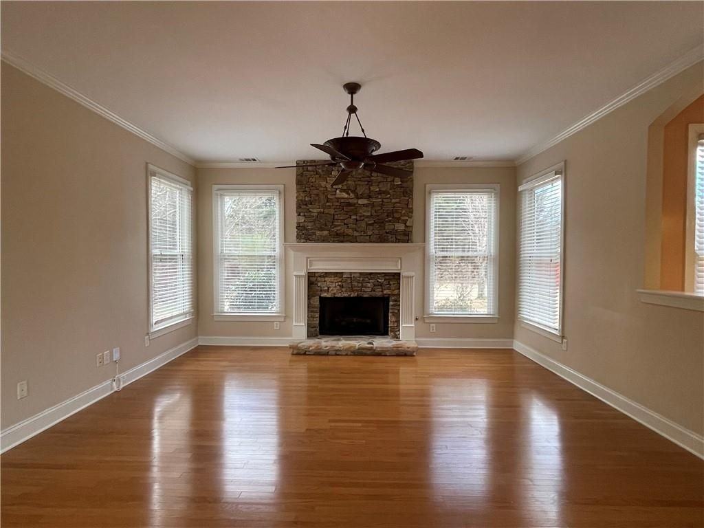 245 Gladeside Pth - Photo 5 of 24